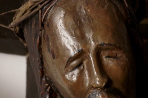 XII. Il Crocifisso ligneo in S. Giovanni Battista: arte e devozione