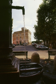 Piazza Caraffa con Fontana e Castello