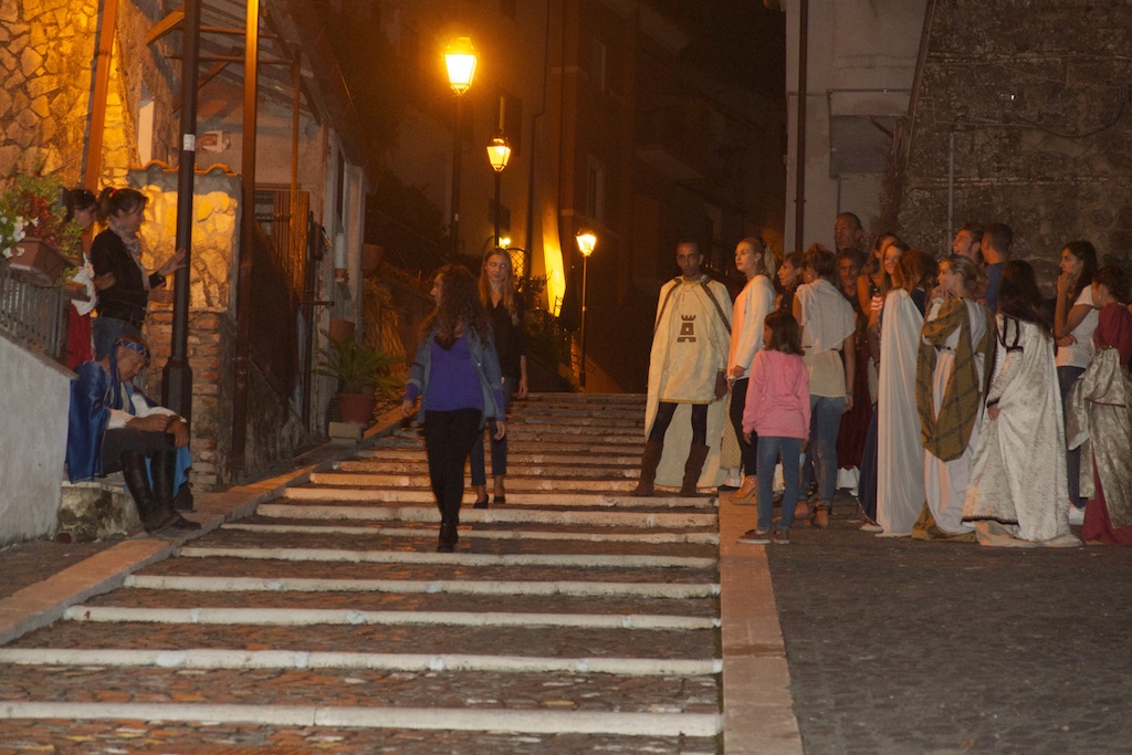 Prove della sfilata sulle scalette sl borgo