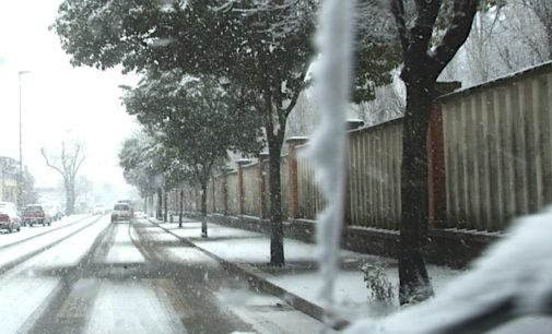 Neve, ghiaccio a Cesano: scuole chiuse